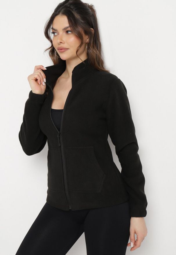Born2be - Czarna Bluza z Polarem i Kołnierzem oraz Suwakiem Oxerda. Okazja: na spacer, na co dzień. Kolor: czarny. Materiał: polar. Wzór: aplikacja. Styl: casual, elegancki, sportowy