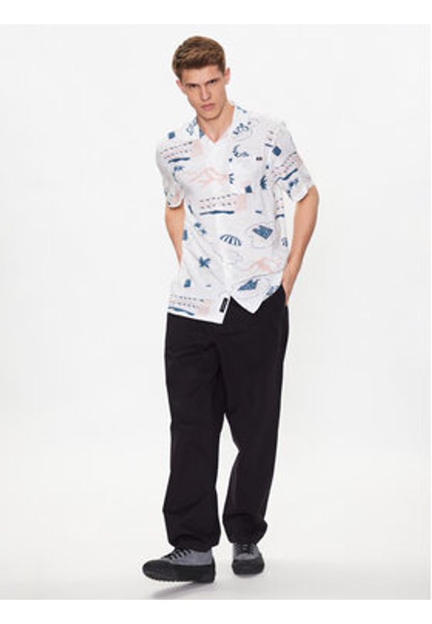 Vans Spodnie materiałowe Range VN00000D Czarny Baggy Fit. Kolor: czarny. Materiał: bawełna