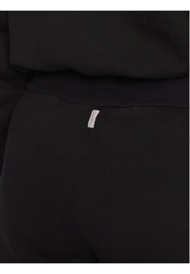 Deha Spodnie dresowe C12055 Czarny Regular Fit. Kolor: czarny. Materiał: bawełna