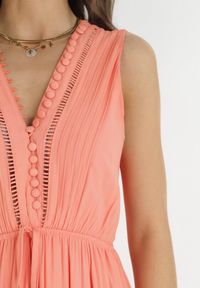 Born2be - Pomarańczowa Wiskozowa Sukienka Maxi z Gumką w Pasie i Ozdobnym Dekoltem Nashira. Kolor: pomarańczowy. Materiał: wiskoza. Sezon: wiosna, lato. Długość: maxi #2