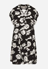 Born2be - Czarna Bawełniana Sukienka o Kroju Oversize w Kwiaty Liralea. Okazja: na co dzień, na spacer. Kolor: czarny. Materiał: bawełna. Wzór: kwiaty. Typ sukienki: oversize. Styl: klasyczny, casual #6