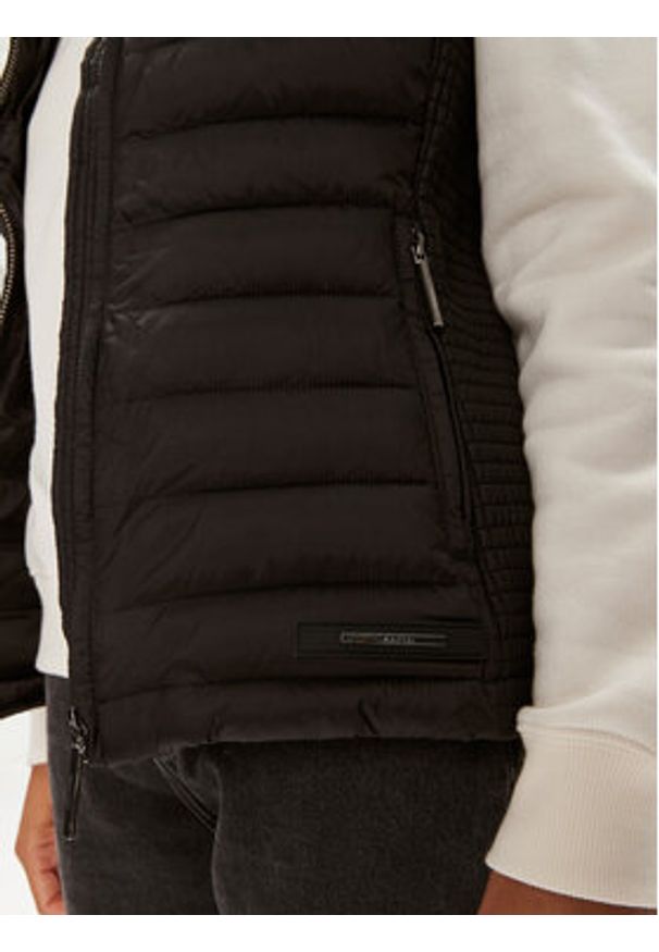 Calvin Klein Bezrękawnik Lw Padded Waist Smocking K20K207107 Czarny Slim Fit. Kolor: czarny. Materiał: syntetyk. Długość rękawa: bez rękawów