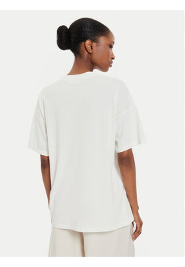 ViCOLO T-Shirt RB0083 Écru Regular Fit. Materiał: bawełna