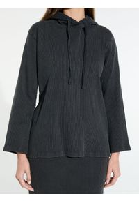 Sinsay - Bluza z kapturem - szary. Typ kołnierza: kaptur. Kolor: szary. Materiał: prążkowany, materiał #1