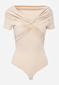 Born2be - Beżowe Body z Hiszpańskim Dekoltem i Ozdobnym Węzłem Tempella. Kolor: beżowy. Długość rękawa: krótki rękaw. Długość: krótkie. Sezon: wiosna, lato #5