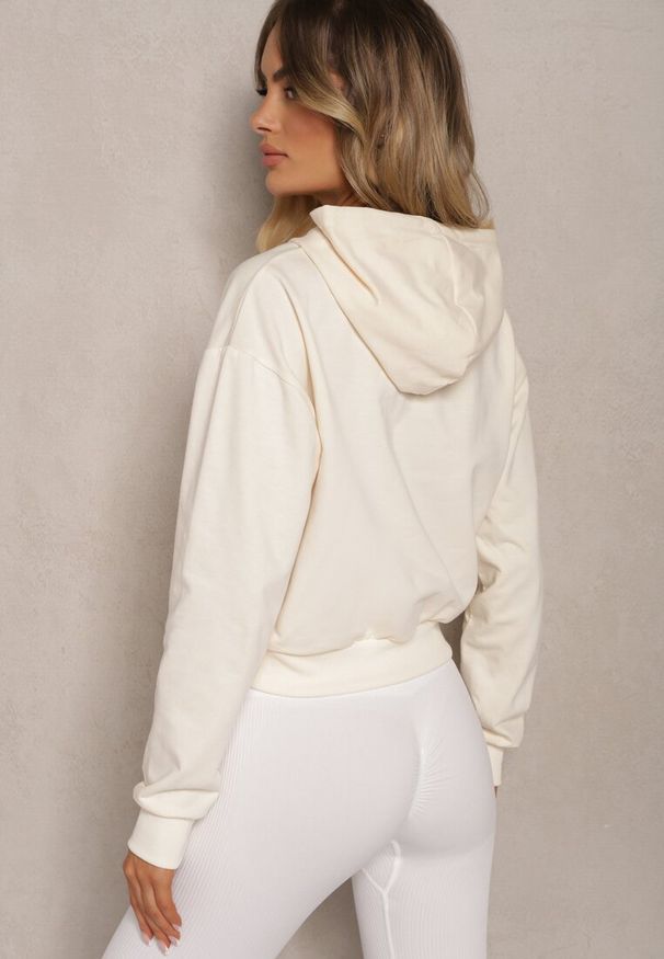 Renee - Jasnobeżowa Bluza z Kapturem i Bawełną Ozdobiona Ściągaczami Evianae. Okazja: na co dzień, na spacer. Typ kołnierza: kaptur. Kolor: beżowy. Materiał: bawełna. Długość rękawa: długi rękaw. Długość: długie. Wzór: aplikacja. Styl: casual