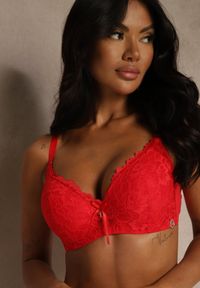 Renee - Czerwony Biustonosz Ozdobiony Koronką i Kokardką Aqiany. Kolor: czerwony. Materiał: koronka. Wzór: koronka, aplikacja #6