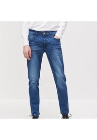 Reserved - Spodnie jeansowe slim - Granatowy. Kolor: niebieski. Materiał: jeans #1