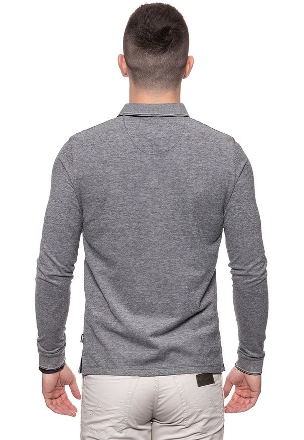Wrangler - WRANGLER POLO LS POLO REAL BLACK W7A87K5W5 112131306. Typ kołnierza: polo. Długość rękawa: długi rękaw. Długość: długie. Wzór: melanż