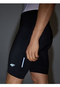 4f - 4F Legginsy krótkie rowerowe z żelowo-piankową wkładką męskie - czarne XL. Kolor: czarny. Materiał: materiał, dzianina, tkanina, syntetyk, poliester, włókno, elastan. Długość: krótkie. Wzór: ze splotem, gładki. Sport: kolarstwo