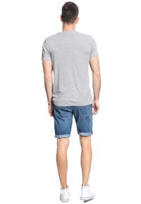 Lee - LEE 5 POCKET SHORT MĘSKIE SPODNIE JEANSOWE KRÓTKIE JEANS MAUI MID L73EMGTP. Okazja: do pracy, na randkę, na imprezę. Materiał: jeans. Długość: krótkie. Sezon: lato. Styl: klasyczny #6