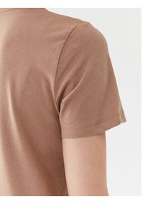 Guess T-Shirt W3YI41 I3Z14 Beżowy Regular Fit. Kolor: beżowy. Materiał: bawełna #5