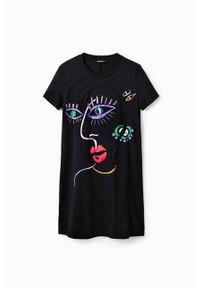 Desigual sukienka bawełniana kolor czarny mini prosta. Okazja: na co dzień. Kolor: czarny. Materiał: bawełna. Długość rękawa: krótki rękaw. Typ sukienki: proste. Styl: casual. Długość: mini #2