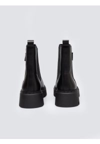 Big-Star - Botki damskie ze skóry naturalnej czarne SS274314 906. Okazja: na co dzień. Nosek buta: okrągły. Zapięcie: bez zapięcia. Kolor: czarny. Materiał: skóra. Obcas: na obcasie. Styl: casual, elegancki. Wysokość obcasa: niski #6