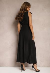 Renee - Czarna Rozkloszowana Sukienka Plisowana z Wiskozą i Bawełną Wykończona Gumką w Talii Yefia. Okazja: na co dzień. Kolor: czarny. Materiał: bawełna, wiskoza. Styl: casual #3