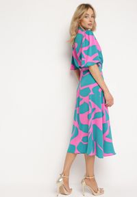 Born2be - Niebiesko-Różowa Kopertowa Sukienka z Wiązaniem w Pasie Raviara. Okazja: na co dzień, na spotkanie biznesowe. Kolor: niebieski. Długość rękawa: krótki rękaw. Typ sukienki: kopertowe. Styl: biznesowy, casual, elegancki #6