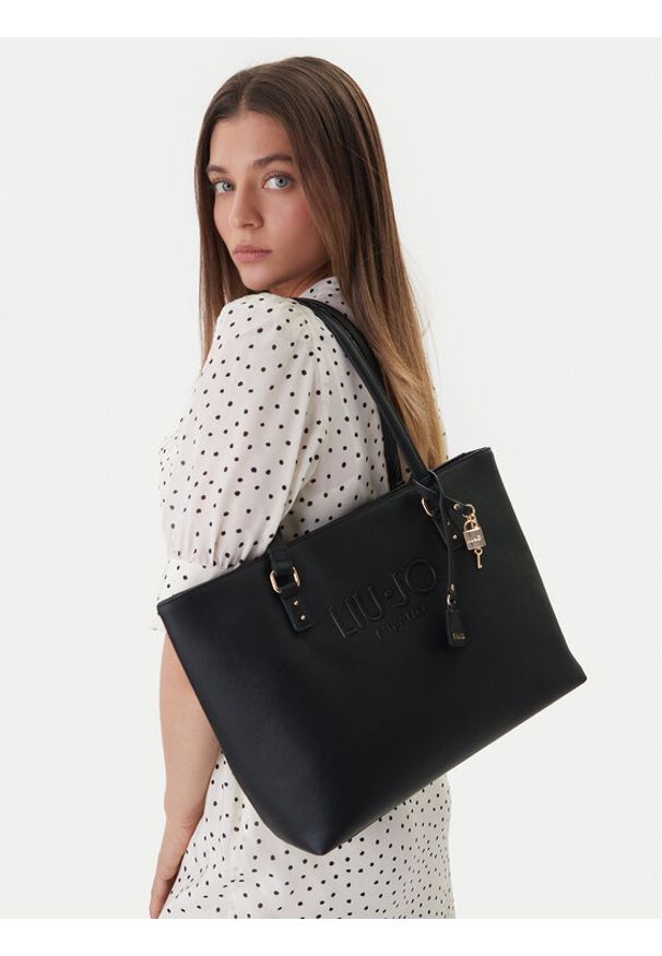 Liu Jo Torebka AA6321 ES029 Czarny. Kolor: czarny. Materiał: skórzane