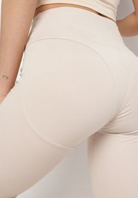 Born2be - Beżowe Legginsy z Modelującymi Przeszyciami Selettia. Okazja: na co dzień, na spacer. Kolor: beżowy. Styl: klasyczny, casual #7