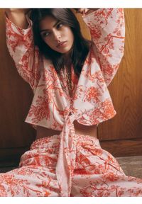 Reserved - Krótka koszula kimono z wiązaniem - wielobarwny. Materiał: bawełna, tkanina, len. Długość: krótkie #1