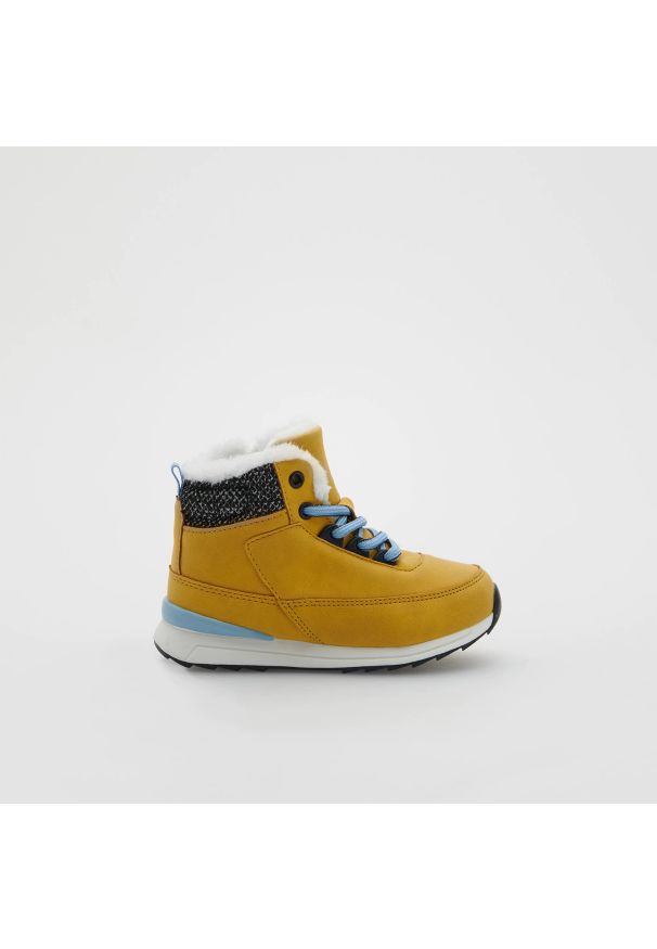 Reserved - Lekkie buty trekkingowe - Żółty. Kolor: żółty