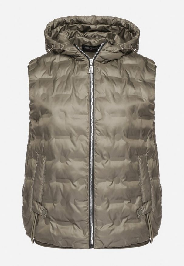 Born2be - Zielona Pikowana Kamizelka z Kapturem i Ściągaczem w Talii Evelbia. Okazja: na spacer. Typ kołnierza: kaptur. Kolekcja: plus size. Kolor: zielony. Materiał: jeans. Wzór: aplikacja. Styl: klasyczny, elegancki