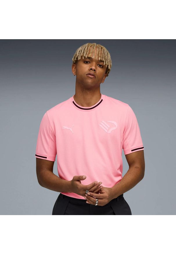 Puma - Koszulka domowa Palermo 2025/26. Kolor: różowy. Sport: piłka nożna