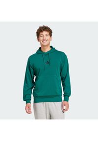Adidas - Bluza z kapturem Essentials Feelcozy French Terry. Typ kołnierza: kaptur. Kolor: zielony, czarny, wielokolorowy. Materiał: materiał. Sport: fitness