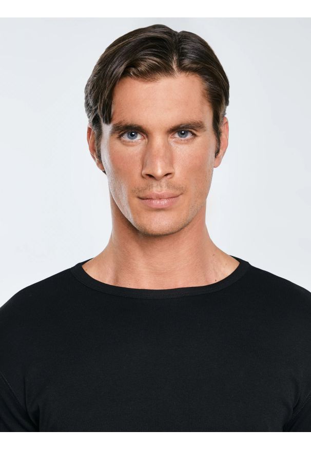 Big-Star - Koszulka męska z długim rękawem czarna Classical 906. Kolor: czarny. Materiał: jeans, bawełna. Długość rękawa: długi rękaw. Długość: długie. Sezon: zima. Styl: sportowy