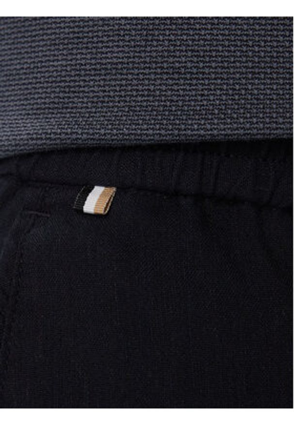 BOSS Szorty materiałowe Kane1 50557537 Granatowy Regular Fit. Kolor: niebieski. Materiał: syntetyk