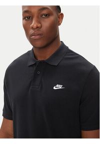 Nike Polo FN3894 Czarny Regular Fit. Typ kołnierza: polo. Kolor: czarny. Materiał: bawełna #4