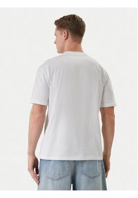 Guess T-Shirt F6GI11 K8HM4 Biały Regular Fit. Kolor: biały. Materiał: bawełna #2