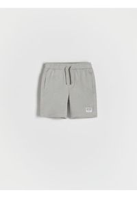 Reserved - Bawełniane szorty - jasnoszary. Kolor: szary. Materiał: bawełna. Wzór: gładki
