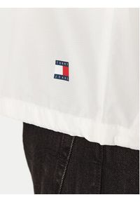 Tommy Jeans Wiatrówka Chicago DM0DM20204 Écru Regular Fit. Materiał: syntetyk