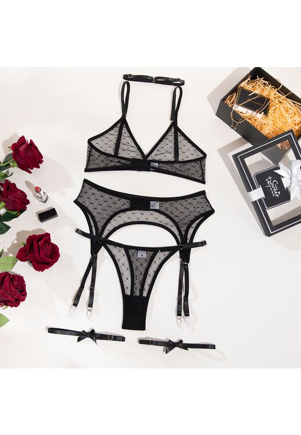 Intica - Komplet bielizny z delikatnych materiałów na romantyczne wieczory Carmelita. Kolor: czarny. Materiał: materiał