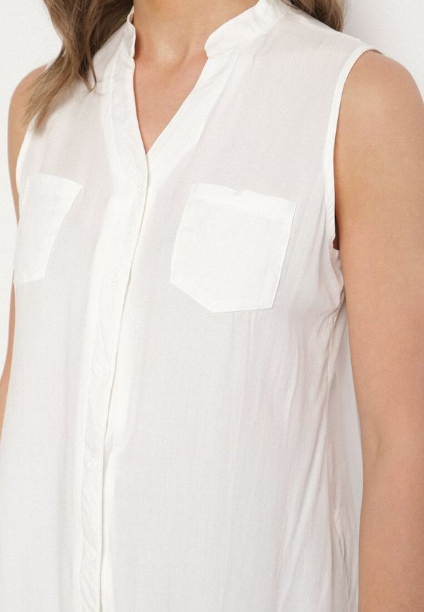 Born2be - Biała Wiskozowa Koszula Ozdobiona Kieszeniami Lumevare. Okazja: na co dzień. Kolor: biały. Materiał: wiskoza. Wzór: aplikacja. Styl: elegancki, casual