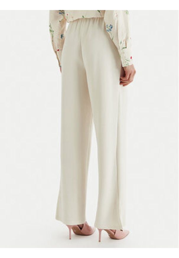 only - ONLY Spodnie materiałowe Maya 15369156 Beżowy Loose Fit. Kolor: beżowy. Materiał: syntetyk