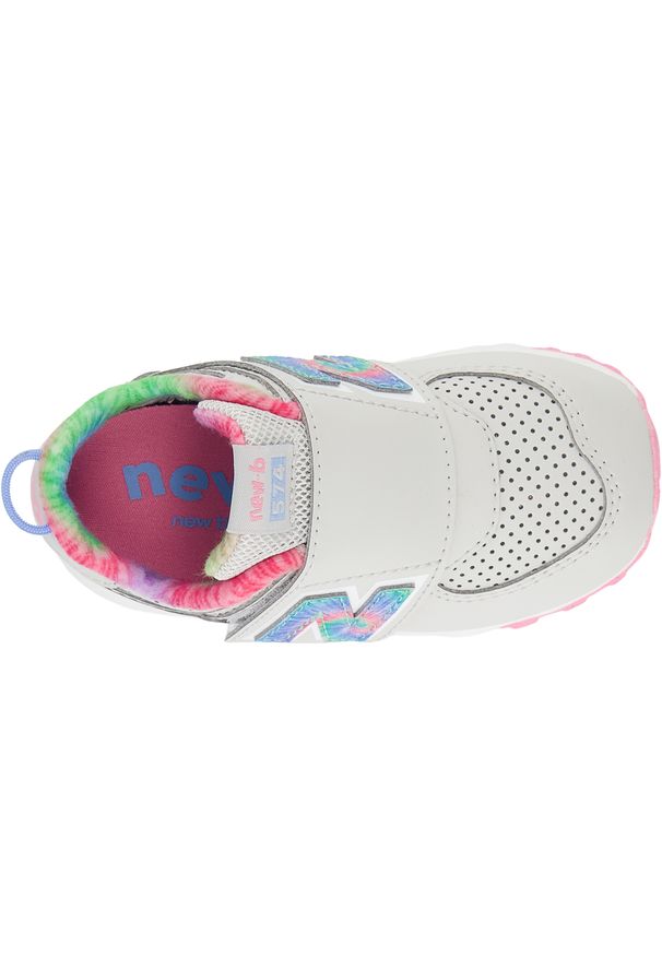 Buty niemowlęce New Balance NW574KL – szare. Okazja: na co dzień. Zapięcie: rzepy. Kolor: szary. Materiał: guma, materiał, syntetyk. Szerokość cholewki: normalna. Model: New Balance 574. Sport: turystyka piesza