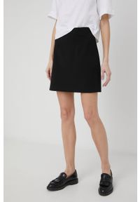 Sisley spódnica kolor czarny mini rozkloszowana. Kolor: czarny. Materiał: tkanina #3