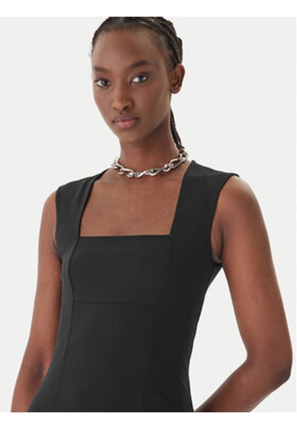 Patrizia Pepe Sukienka koktajlowa 2A3010/JZ26-K103 Czarny Regular Fit. Kolor: czarny. Materiał: syntetyk. Styl: wizytowy