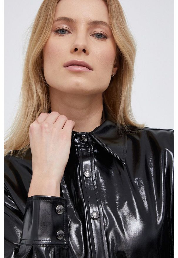 Calvin Klein Jeans Sukienka kolor czarny mini prosta. Okazja: na co dzień. Kolor: czarny. Materiał: skóra. Długość rękawa: długi rękaw. Typ sukienki: proste. Styl: casual. Długość: mini