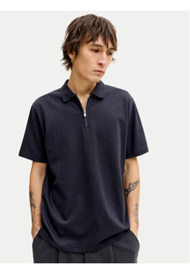 Jack & Jones Polo Blaethan 12292992 Granatowy Regular Fit. Typ kołnierza: polo. Kolor: niebieski. Materiał: syntetyk