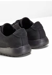 Sneakersy bonprix czarny. Kolor: czarny #3