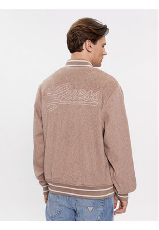 Guess Kurtka bomber Logo M4RL39 WFWS2 Beżowy Regular Fit. Kolor: beżowy. Materiał: syntetyk