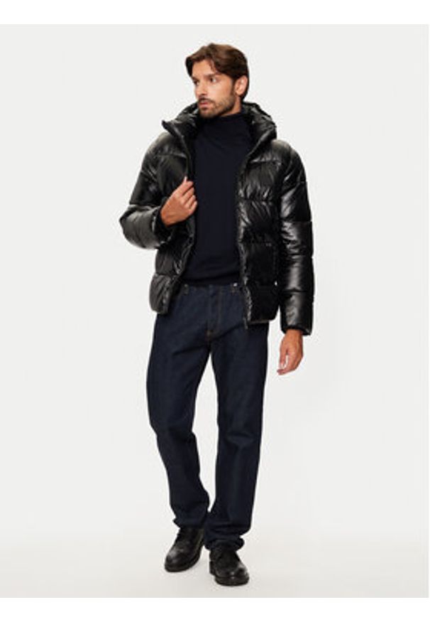 Calvin Klein Kurtka zimowa K10K113721 Czarny Regular Fit. Kolor: czarny. Materiał: syntetyk. Sezon: zima