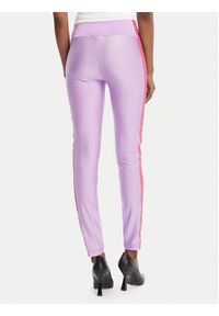 Versace Jeans Couture Legginsy 79HAC114 N0008 Fioletowy Slim Fit. Kolor: fioletowy. Materiał: syntetyk