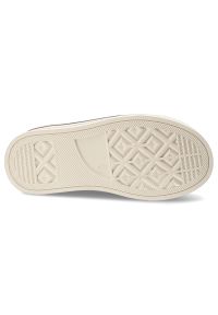 Sneakersy damskie GOE, cholewka ze skóry licowej z zaokrąglonym noskiem na solidnej podeszwie, białe, TT2N4072. Okazja: na co dzień. Kolor: biały. Materiał: skóra. Szerokość cholewki: normalna. Obcas: na platformie. Sport: turystyka piesza #3