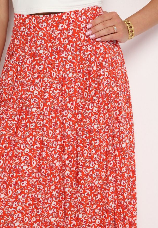 Born2be - Czerwona Spódnica Midi z Wiskozy z Mocnym Rozcięciem na Boku Aliratta. Kolor: czerwony. Materiał: wiskoza. Styl: elegancki