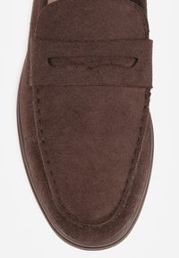 Born2be - Ciemnobrązowe Klasyczne Mokasyny VICES z Imitacji Zamszu ze Skórzaną Wkładką Haliris. Okazja: na co dzień. Kolor: brązowy. Materiał: zamsz, skóra. Styl: klasyczny #7