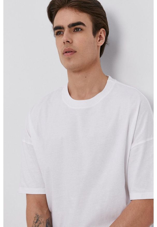 Sisley - T-shirt bawełniany. Kolor: biały. Materiał: bawełna. Wzór: gładki