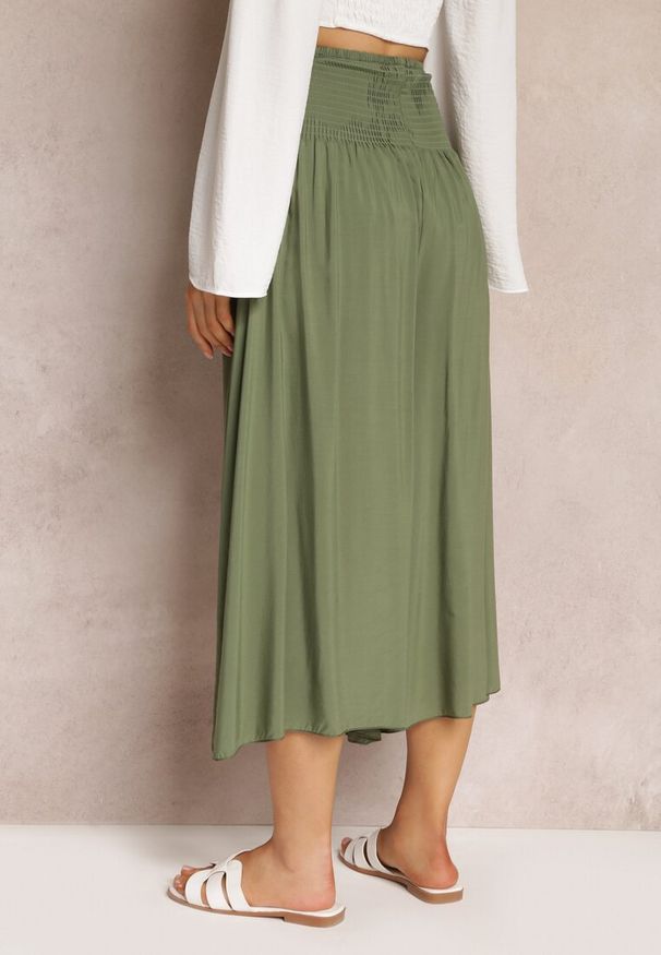 Renee - Zielone Plisowane Spodnie Szerokie z Bawełny Jaina. Okazja: na spotkanie biznesowe, do pracy. Stan: podwyższony. Kolor: zielony. Materiał: bawełna. Styl: elegancki, biznesowy